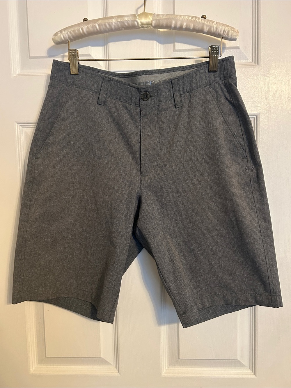 Under Armour Men's Gray Performance GOLF/DRESS Flat-Front Shorts